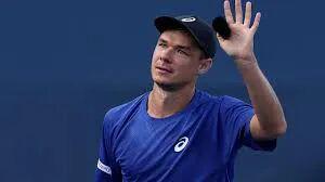 波兰百万富翁,美网观赛当众抢小孩帽子,还扬言:手慢无?