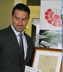 波兰百万富翁,美网观赛当众抢小孩帽子,还扬言:手慢无?