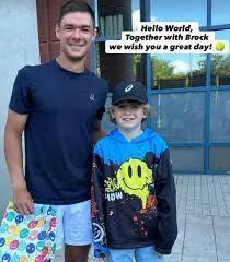 波兰百万富翁,美网观赛当众抢小孩帽子,还扬言:手慢无?