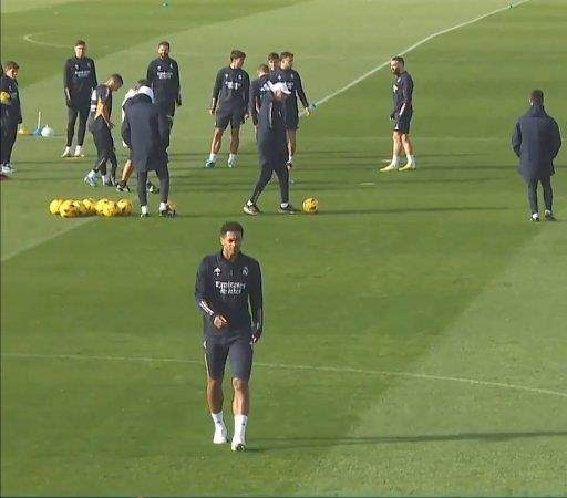 1701437106742089749.jpg 足球比分直播-安帅:贝林厄姆更像卡卡,圣诞之前踢晚场简直荒谬